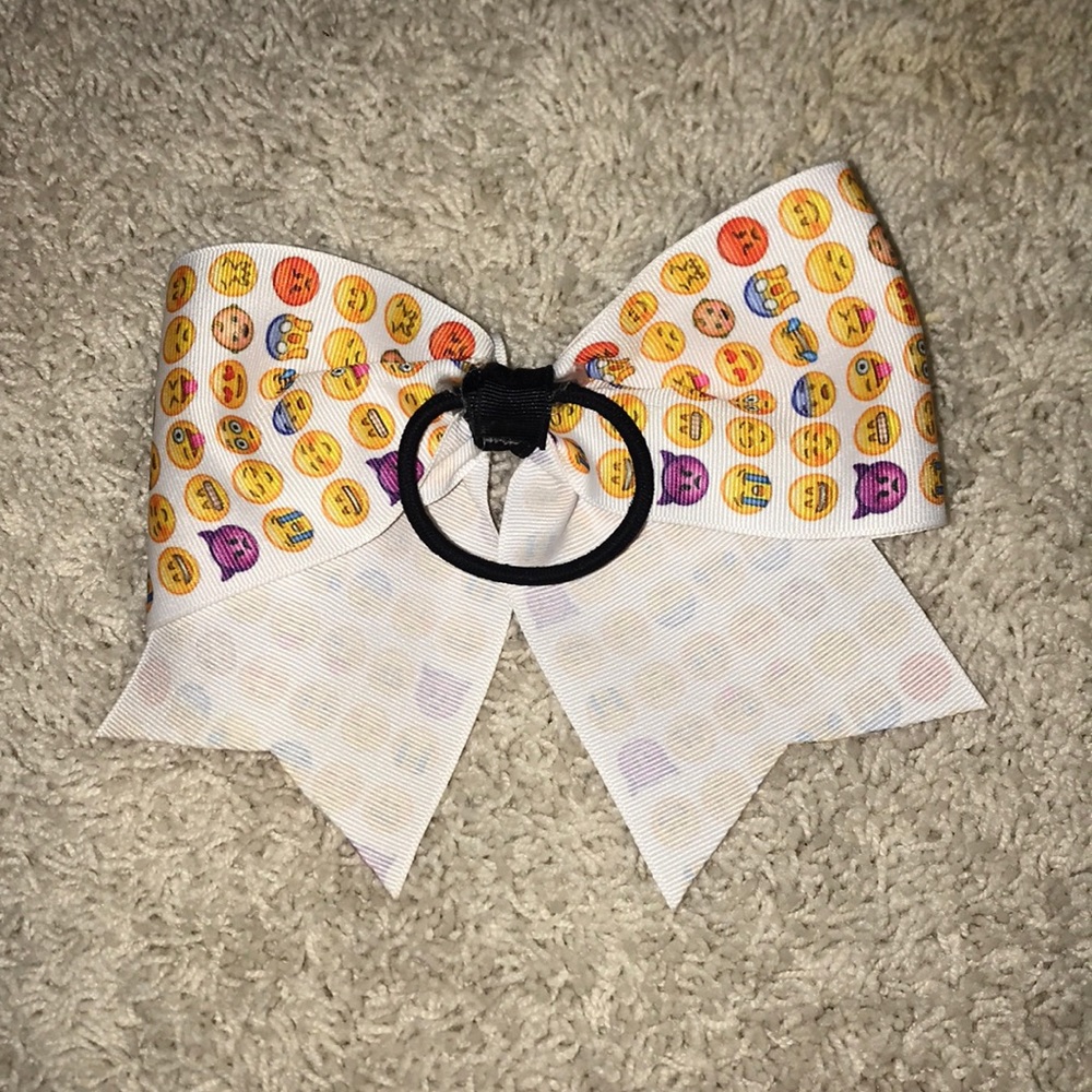 Bows - Picture 7 of 7
